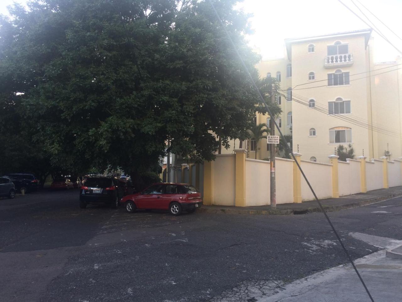Petit Monblanc San Salvador Exterior photo